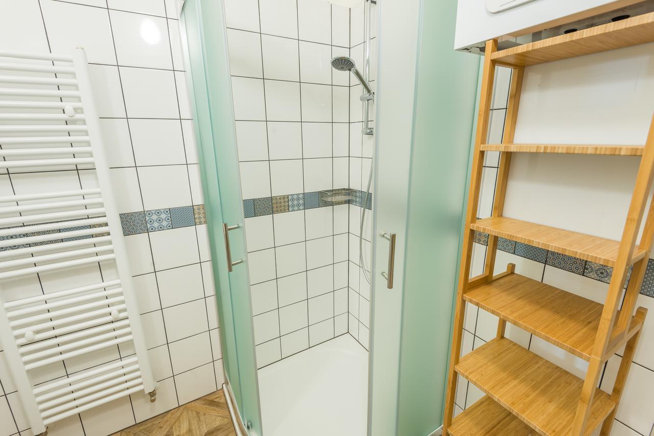 Riverside Apartment With A Balcony Prague Exterior photo